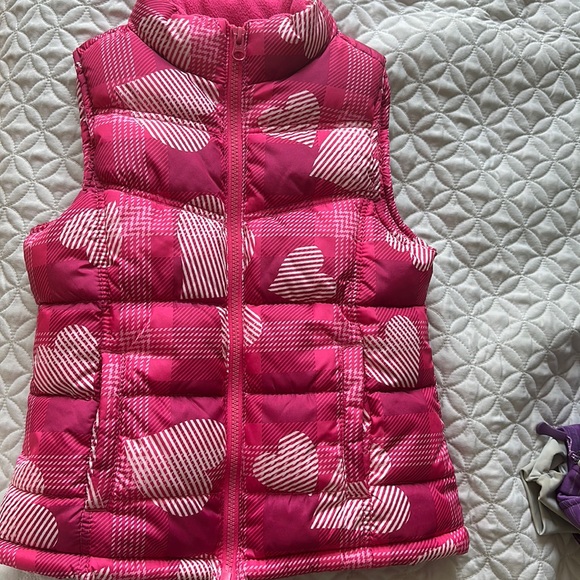 Pink and white hearts puffer vest - Picture 1 of 6